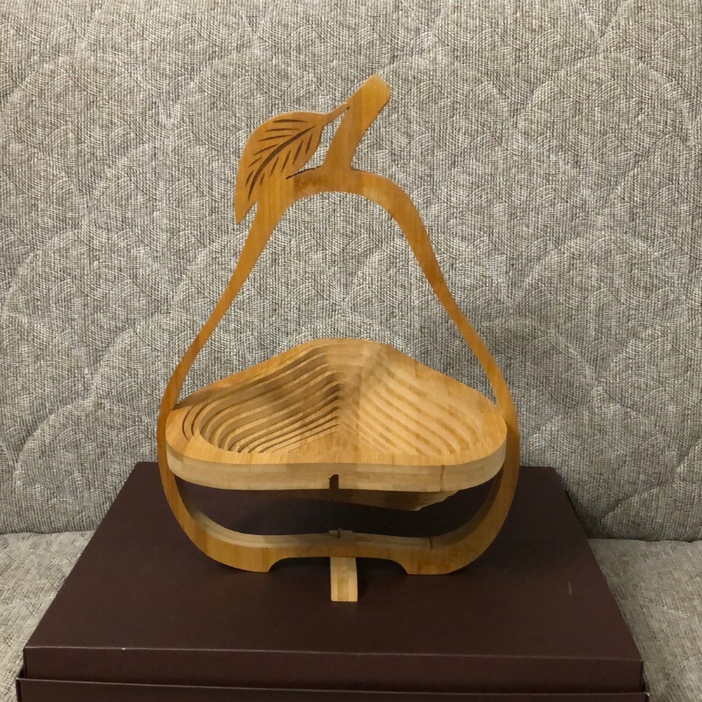 HAND MADE WOOD DECORATION